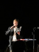 Mats Kempe läser ur sin novell Mats Kempe läser ur sin novell